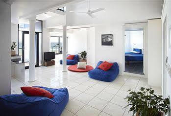 Komune Resort And Beach Club Greenmount Beach 3*