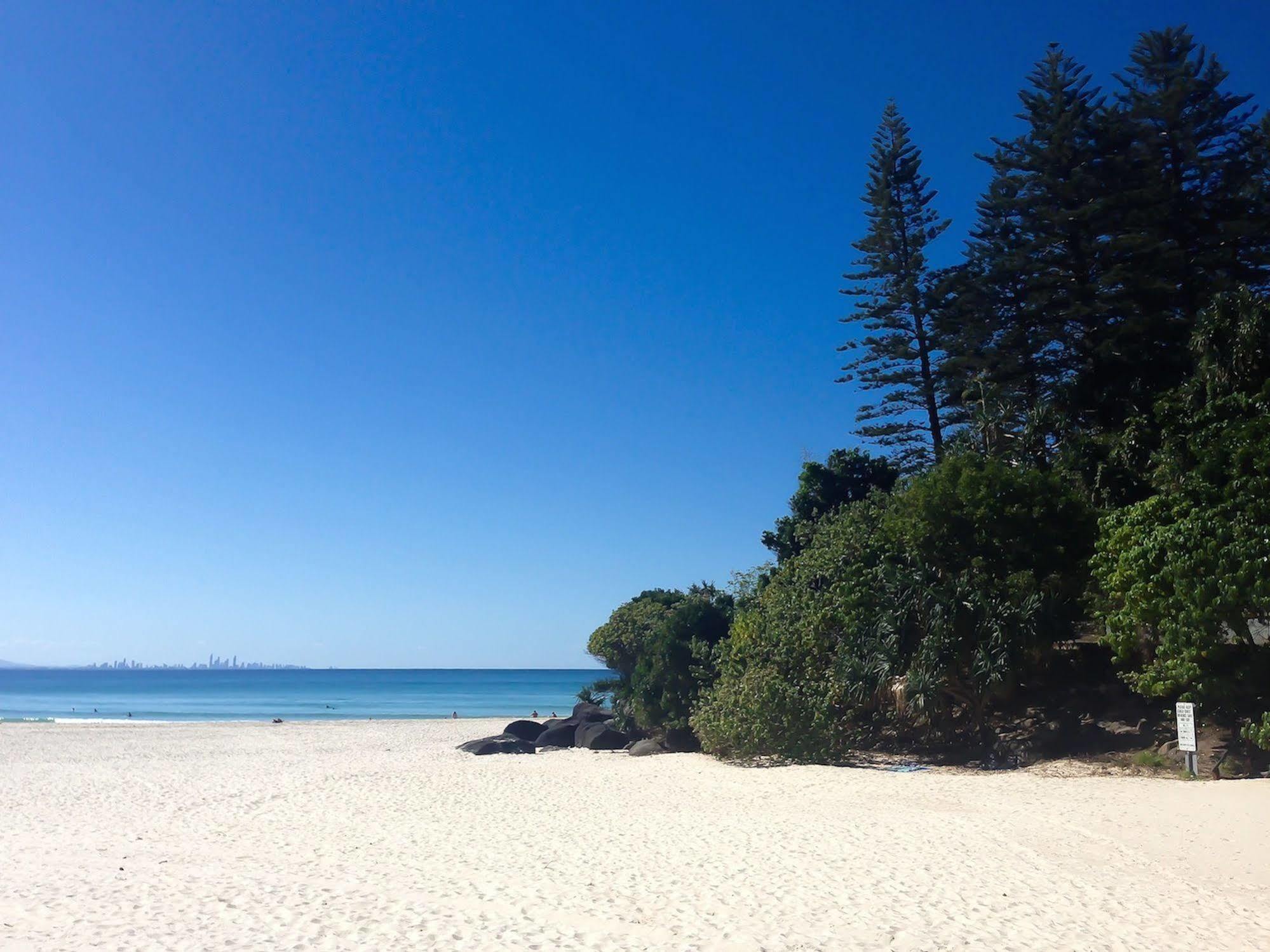 Hotel Komune Resort And Beach Club Greenmount Beach Coolangatta